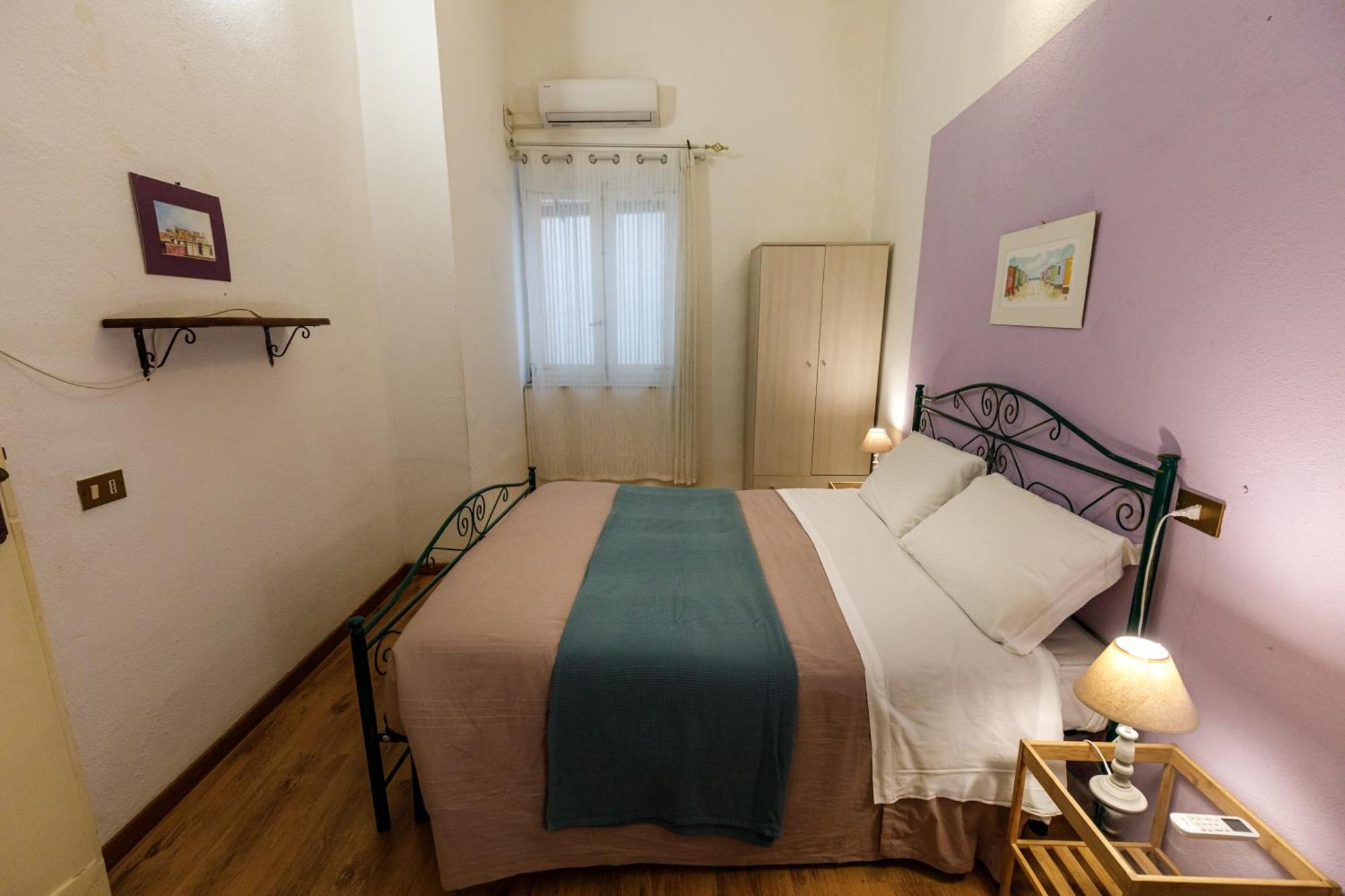 Onlyrooms III - Recommended For Under 30S 칼리아리 객실 사진